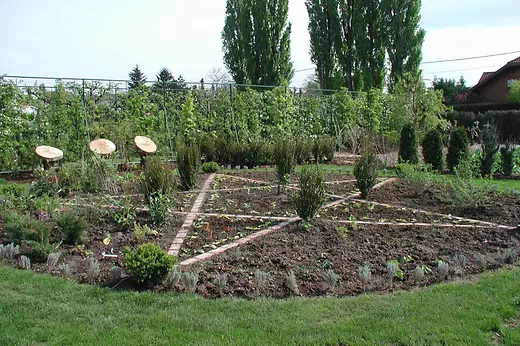 Witch's Garden in Schulgarten Kagran, Vienna 