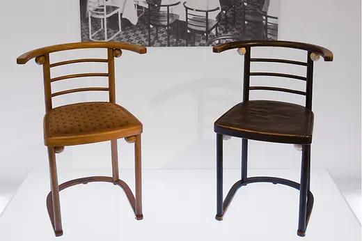 Stühle für das Cabaret Fledermaus von Josef Hoffmann, Wien um 1907