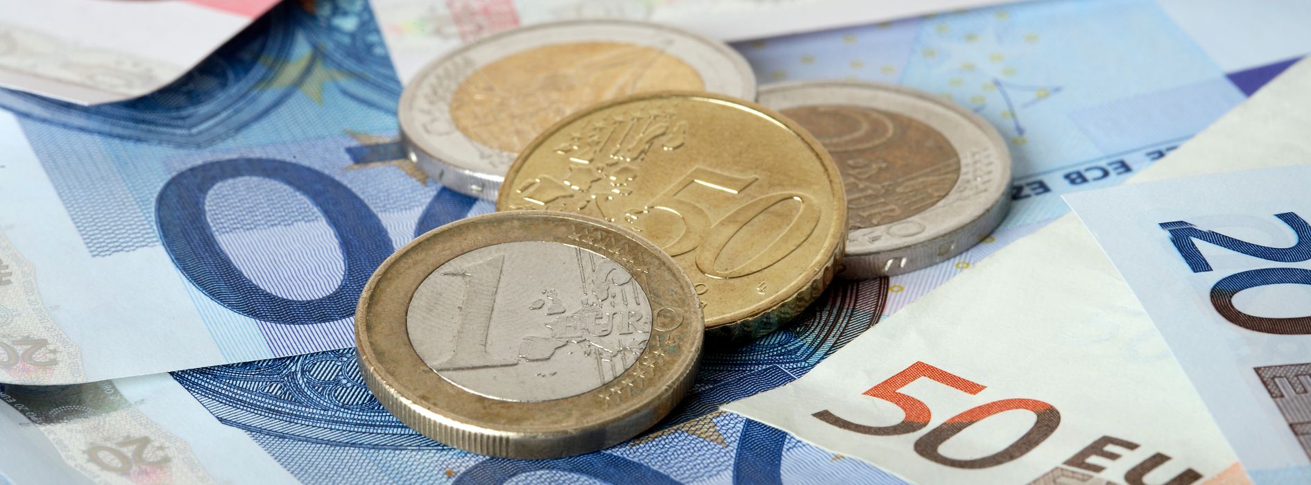 Euró érmék és bankjegyek