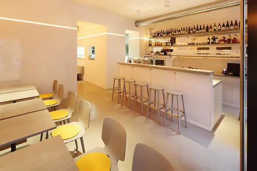 Intérieur du restaurant Kiang Wine & Dine