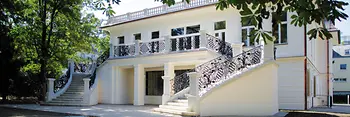 Klimt villa