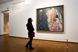Painting "Death and Life" by Gustav Klimt at the Leopold Museum