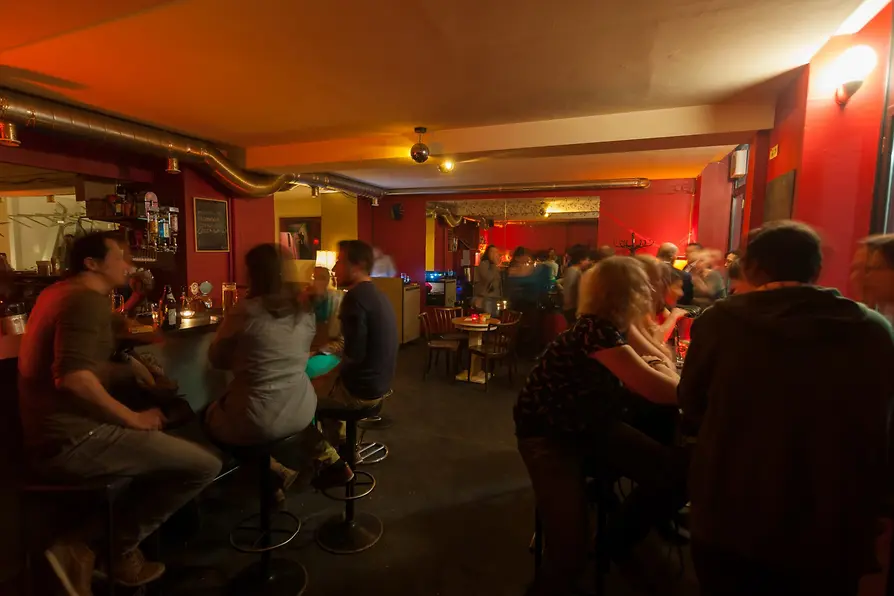 Bar Mon Ami, interior shot with guests 