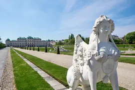 Vedere din faţă Belvedere Superior 