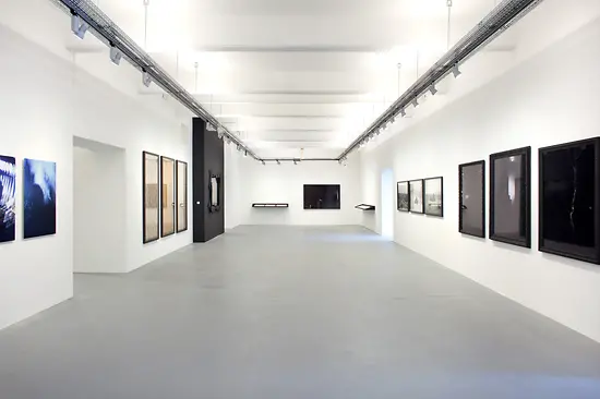 Room inside the OstLicht Gallery