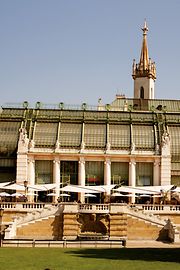Blick auf das Palmenhaus im Burggarten Wien 