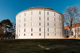 Kórbonctani gyűjtemény a Narrenturmban (Bolondok tornya) - épület (2019)