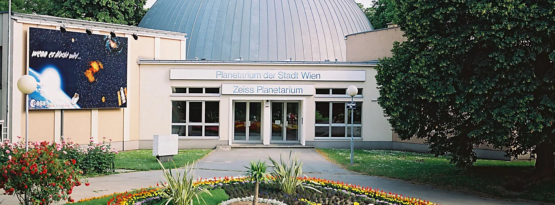 Exterior shot of Vienna Planetarium in the Prater