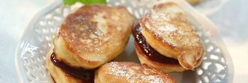 Plum Jam Liwanzen (small, fried yeast pancakes)