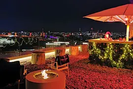 Dachterrasen-Bar Aurora, Andaz Vienna Am Belvedere, Terrasse 