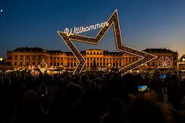 Mercado navideño delante del Palacio de Schönbrunn