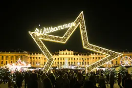 Mercado navideño delante del Palacio de Schönbrunn
