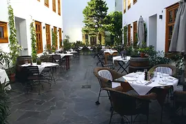 Auberge Schreiner, cour intérieure du restaurant
