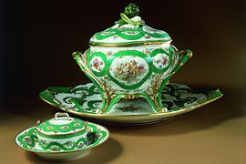 Service with green ribbons from Sèvres (1756/57)