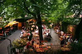 Jardin d'hôtes dans la cour intérieure du Silberwirt