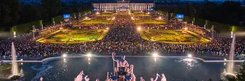 Sommernachtskonzert Schönbrunn 2019, Wiener Philharmoniker, Blick auf Neptunbrunnen, Park, Schloss