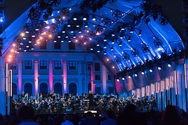  Sommernachtskonzert Schönbrunn der Wiener Philharmoniker 2020, blaues Ambiente