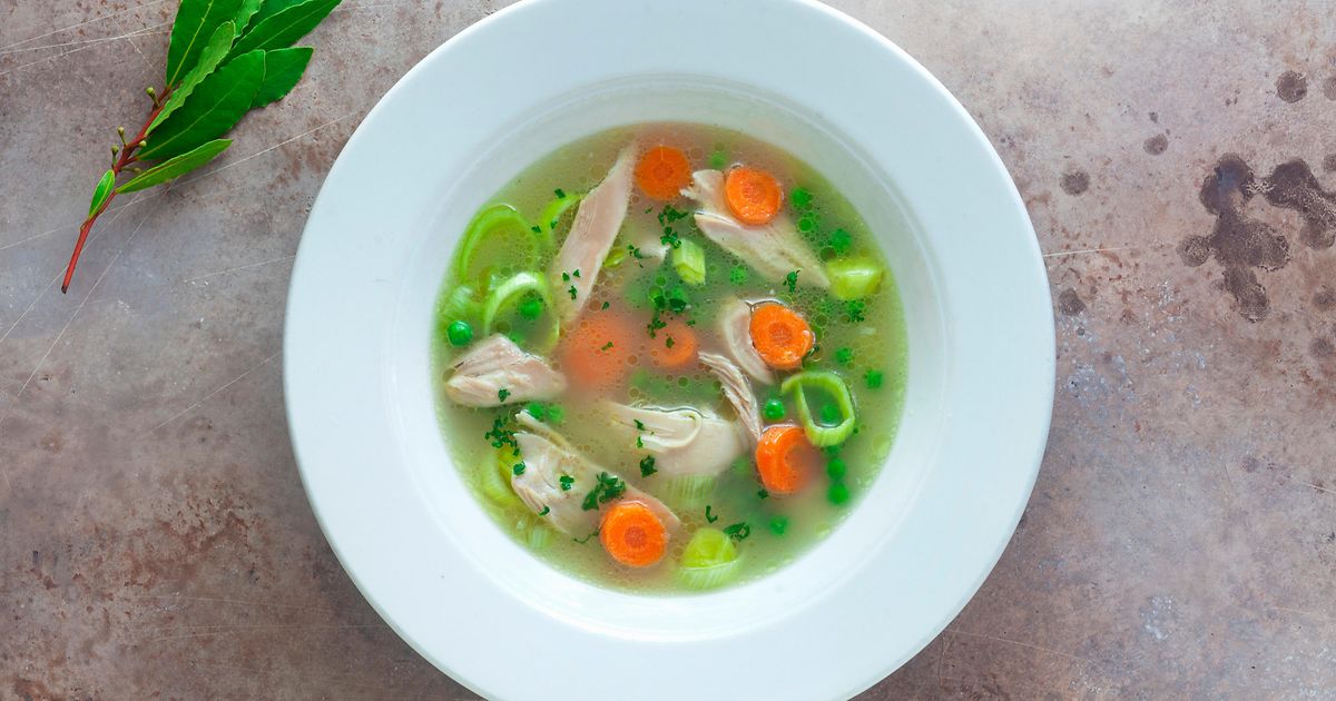 Alt-Wiener Suppenhuhn (Old-style Viennese chicken soup) - vienna.info