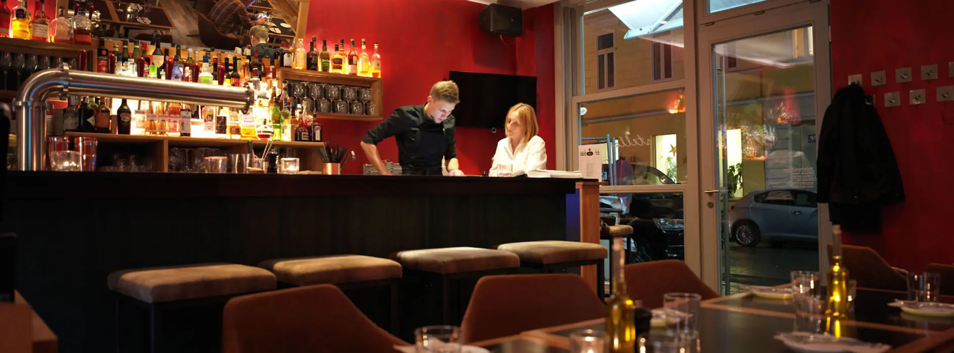 The Stellas, Restaurant, Innenansicht, Theke