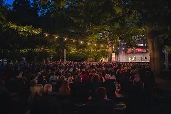 Théâtre dans le parc du Belvédère