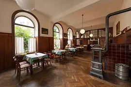 Gasthaus Ubl, interior shot with guests 