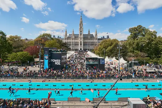Línea de meta en el Burgtheater y el Ayuntamiento