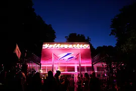 Exterior shot of the Volksgarten Pavilion at night