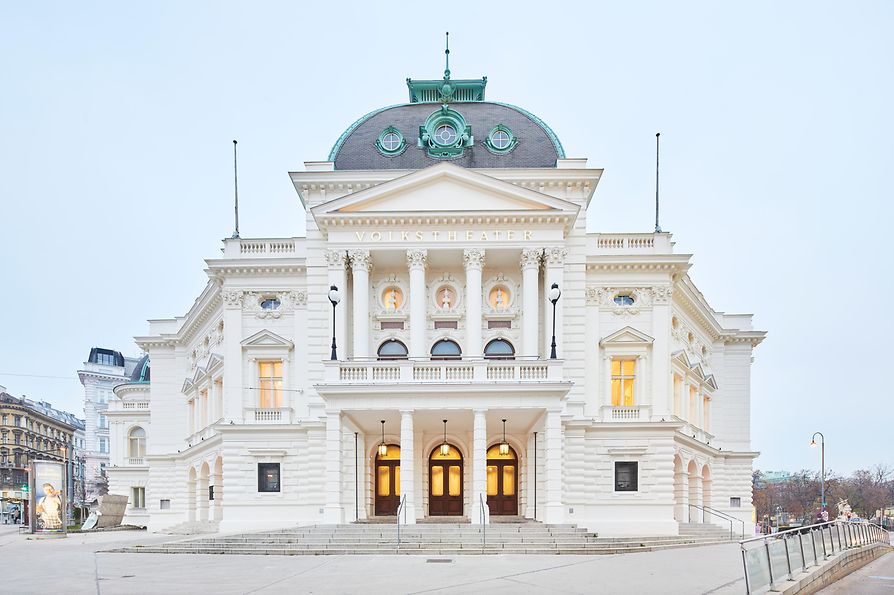 Volkstheater, outside