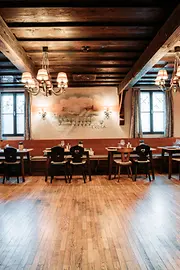 Mayer Vineyards on Pfarrplatz