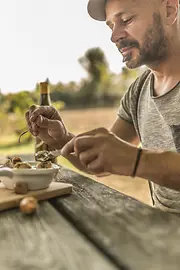 Andreas Gugumuck, Schnecken essend