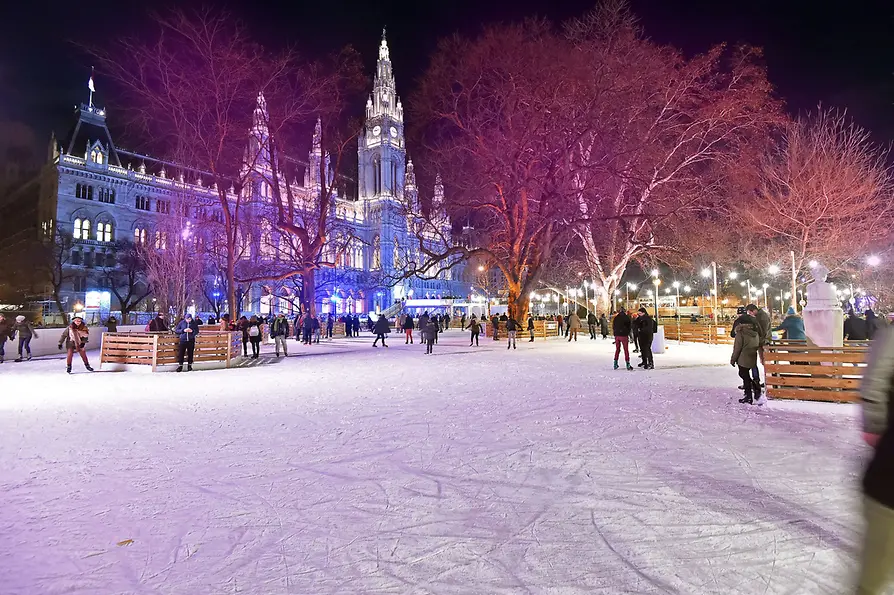 Ice-skating in front of City Hall 