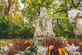 Tomba di Strauß al Cimitero Centrale