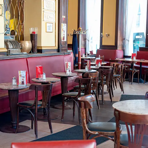 Coffeehouse on Mariahilfer Street