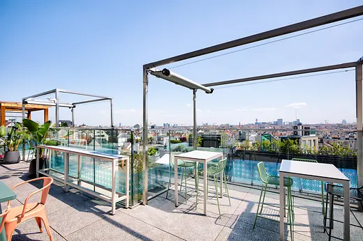 Jaz in the City Vienna: Rooftop Bar Mariatrink, Balkon