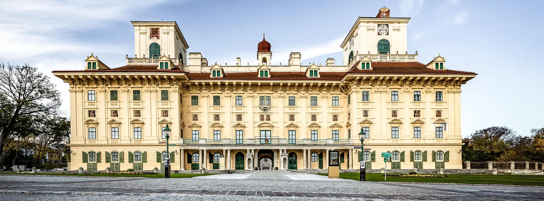 Schloss Esterházy Außenansicht