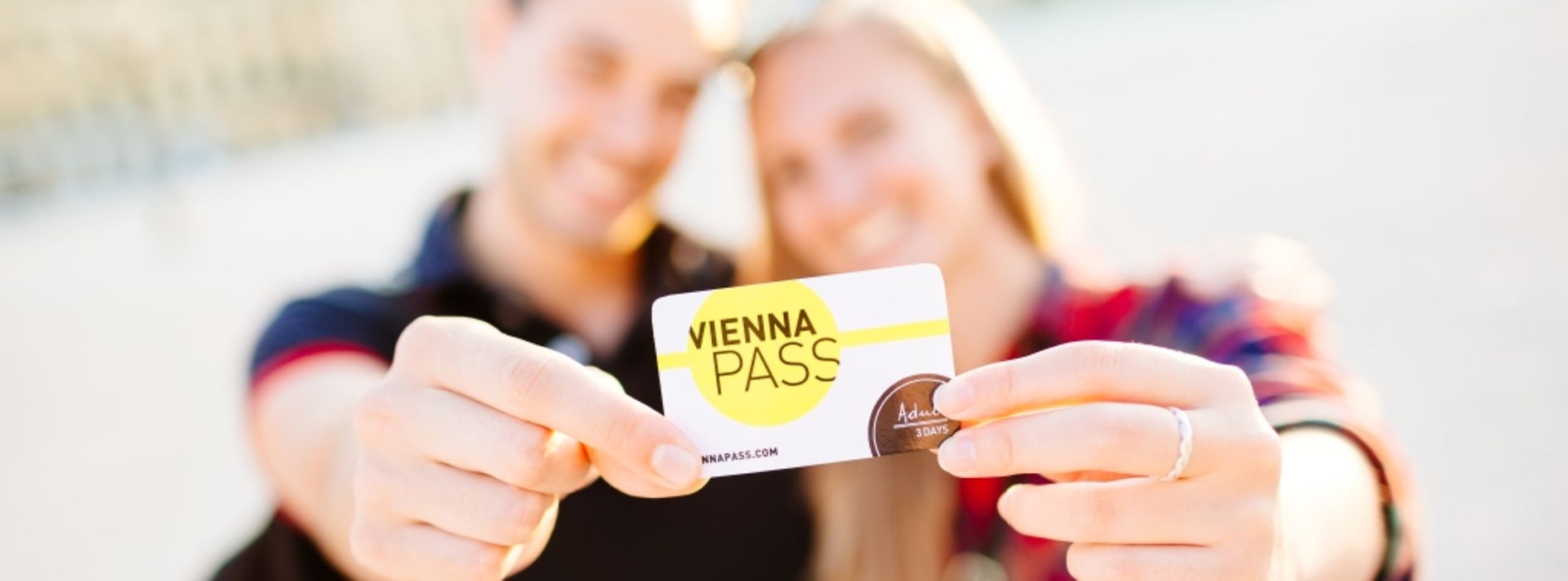 Paar mit dem Vienna Pass