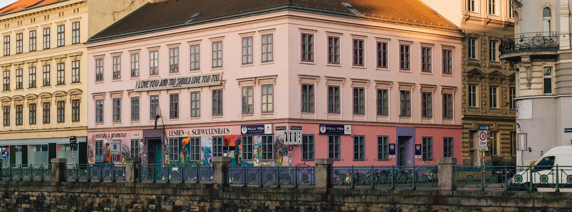 Türkis Rosa Lila Villa