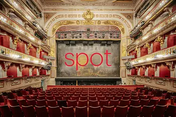 Konzertsaal mit Schriftzug "spot" im Vordergrund