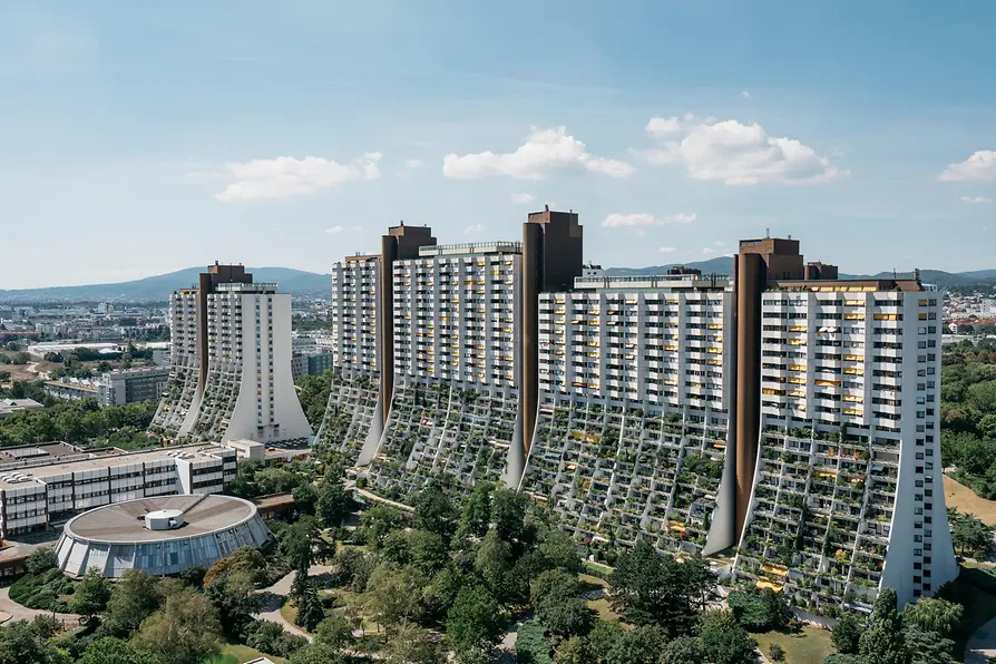 Огромные здания жилого парка Альтерлаа
