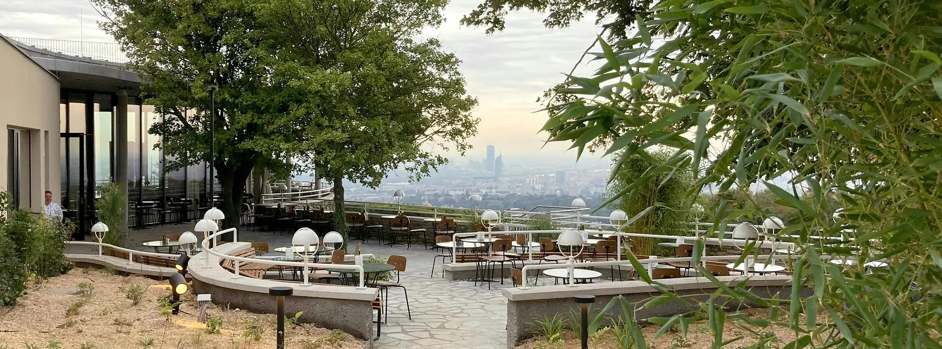 Outdoor dining area with a view of Vienna
