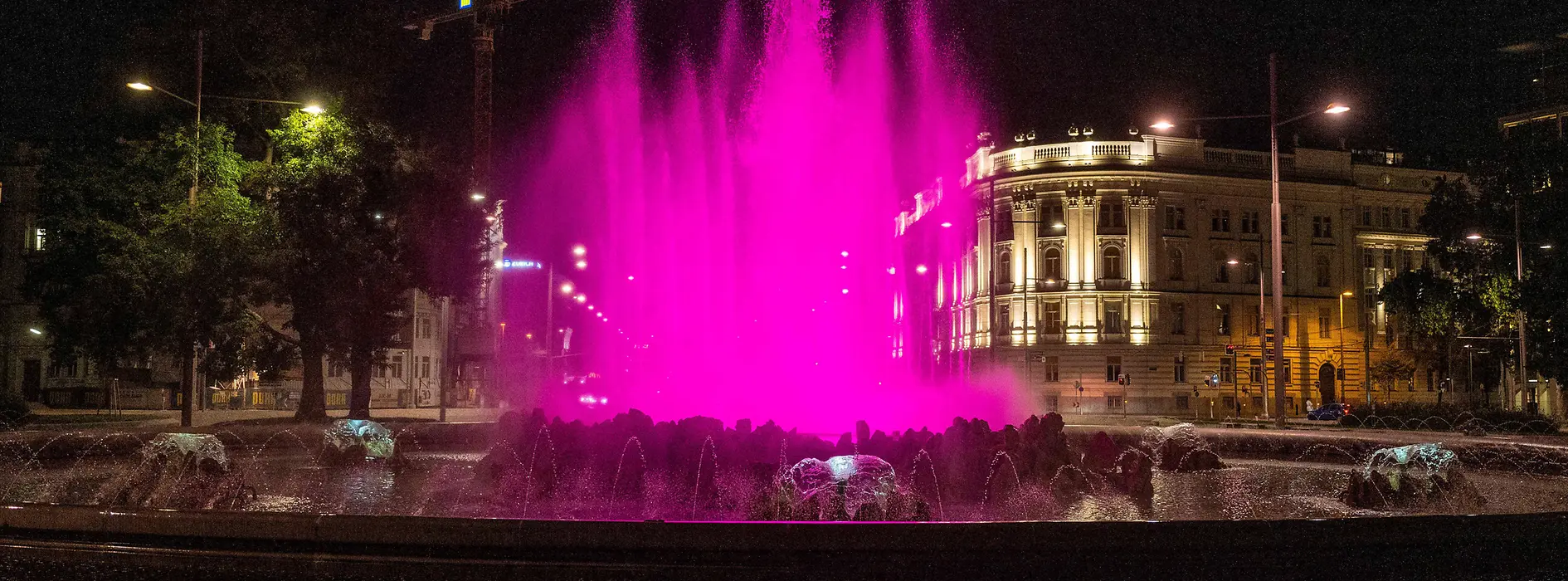 Hochstralbrunnen Schwarzenbergplatz LED