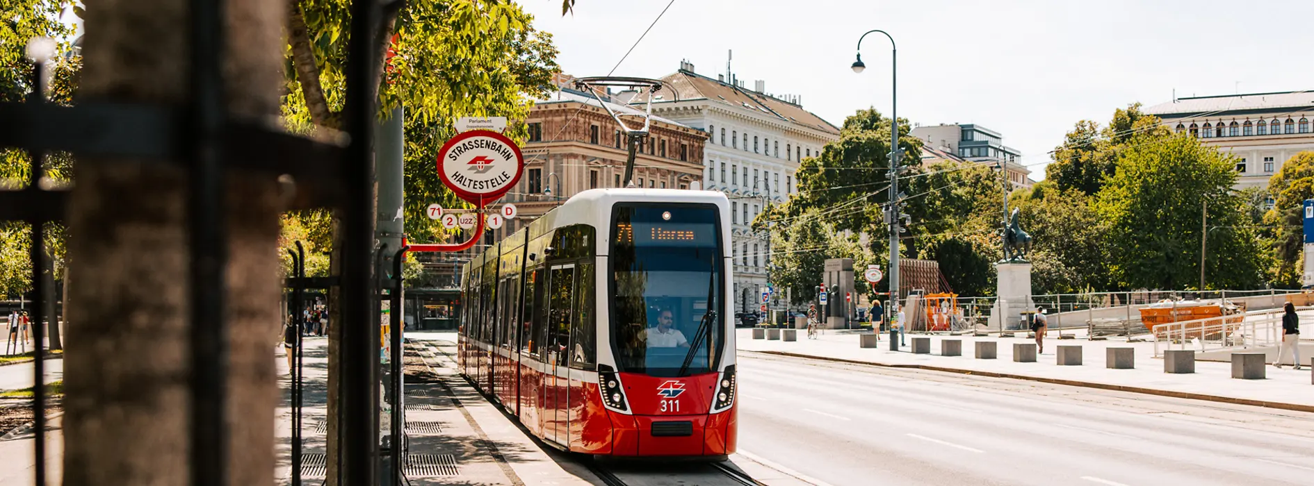 Tram 71, Ringstrasse, Station Parlament