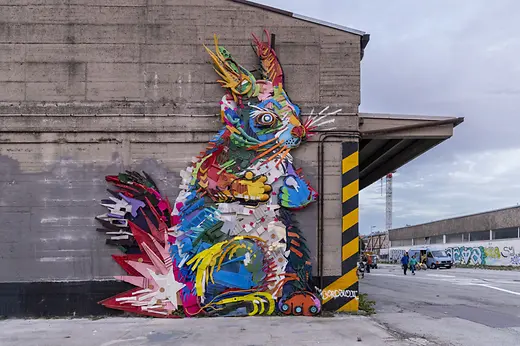 Street art, Bordalo II \"Trash Animal\": giant, colorful squirrel made from trash