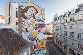 Street art: Mural by David Leitner at Kirchengasse 44