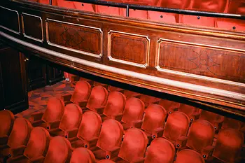 Metro Kino: Rows of seats