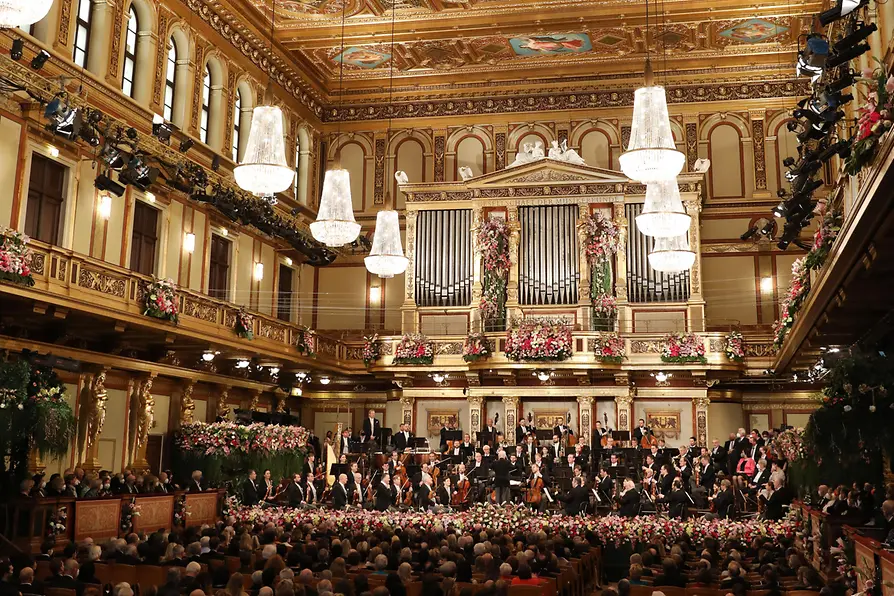 Concerto di Capodanno dell’Orchestra Filarmonica di Vienna del 2022 nella Sala Dorata del Musikverein