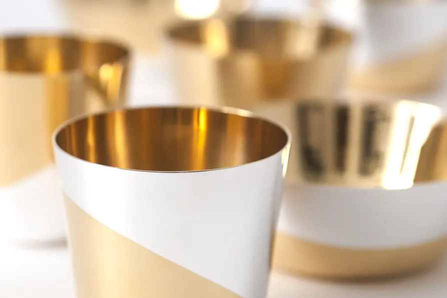 Piezas de plata modernas