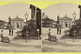 World Exhibition in Vienna, photo: Maximiliansplatz with trolleys in the foreground