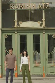 Rebel Tours Vienna in front of the Karlsplatz 