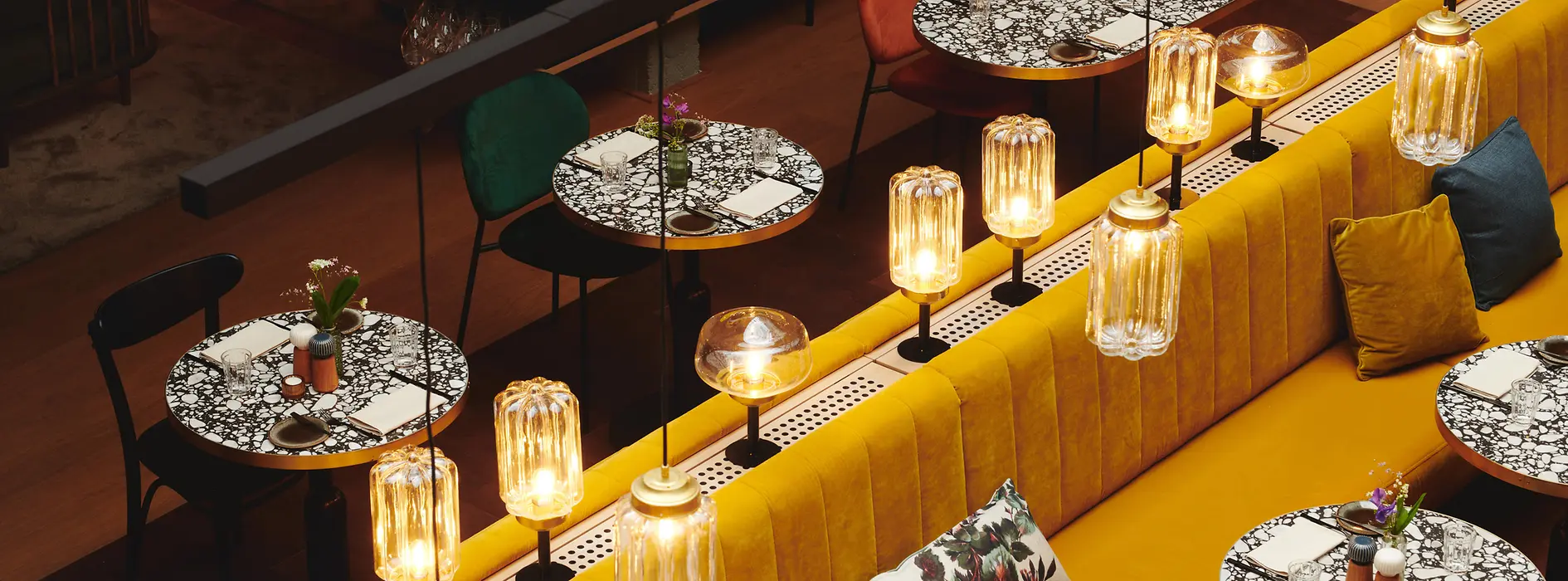 Restaurant &flora in the Hotel Gilbert, interior view